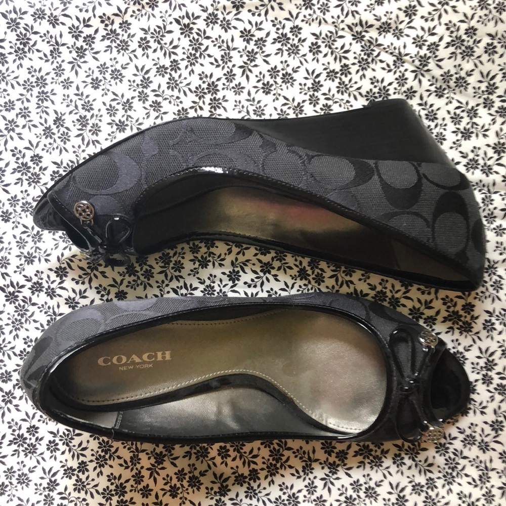 Classic Coach wedges!